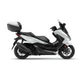 Honda-Forza-350-avec-Smart-Top-Box-blanc.png