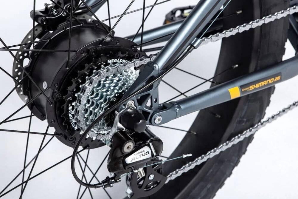 Moma-Bikes-VTT-FATBIKE-26-PRO-Equipped-Full-160-195-cm-3.jpeg
