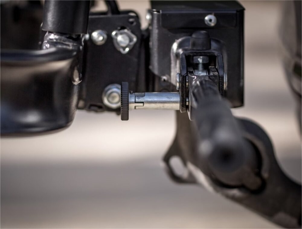 Porte-Velos-sur-Boule-dAttelage-Eufab-Crow-Plus-Prise-13-Broches-2-Velos-Compatible-E-Bikes-Noir-4_13.jpeg