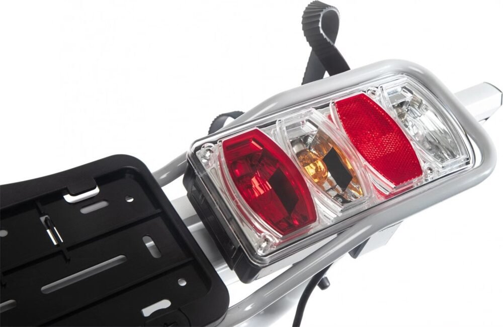 Porte-Velos-sur-Boule-dAttelage-Neatt-2-Velos-Compatible-Velos-Electriques-4_29.jpeg