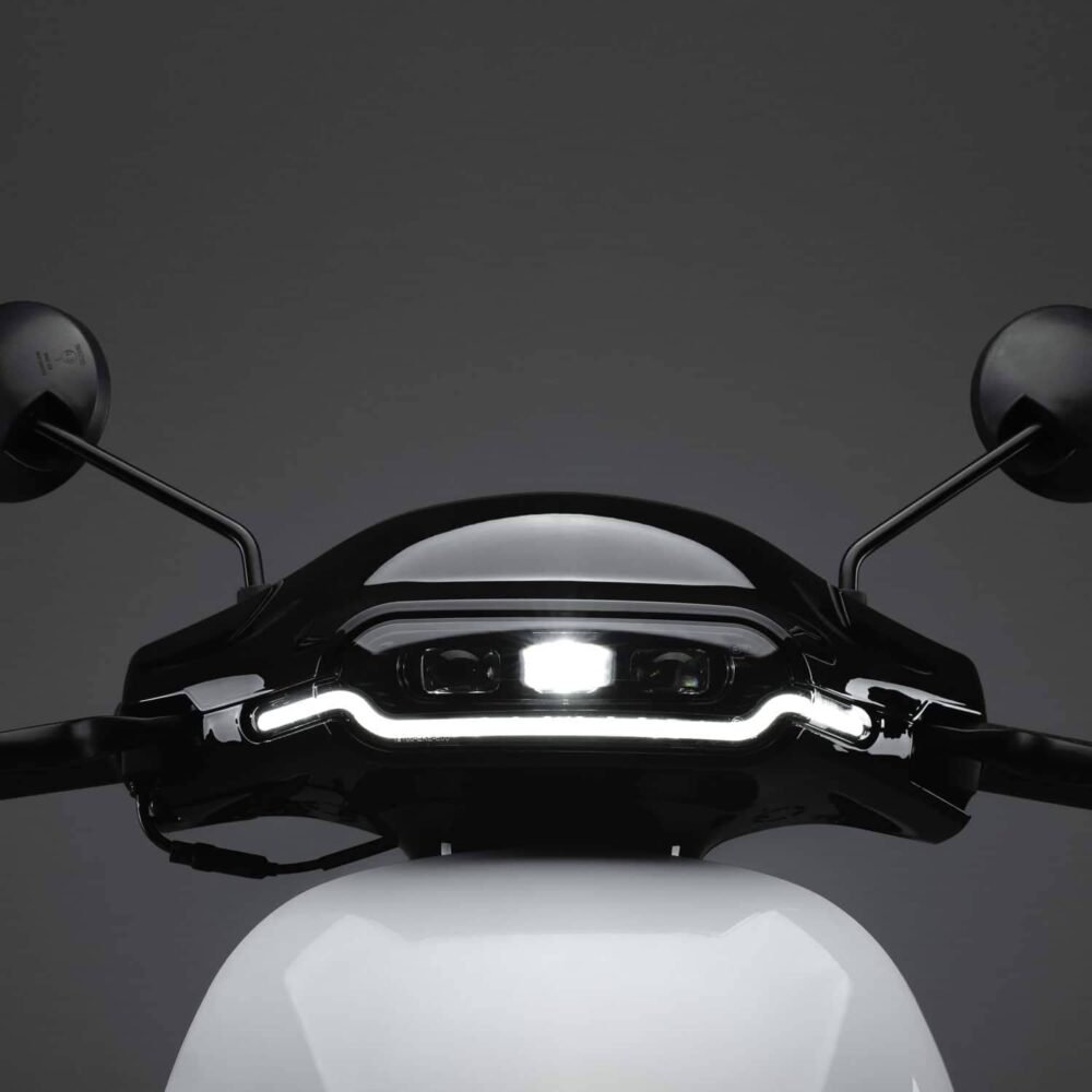 Scooter-Electrique-Horwin-EK3-DS-3.jpg