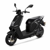 Scooter-Electrique-Pink-Mobility-Pink-Me-noir.jpg