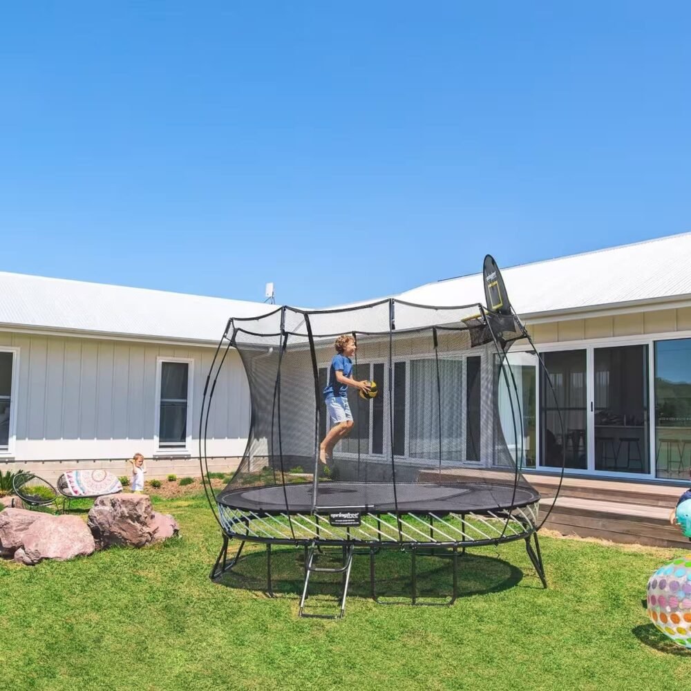 Springfree-Trampoline-O77-Moyen-Ovale-2_11zon.jpg