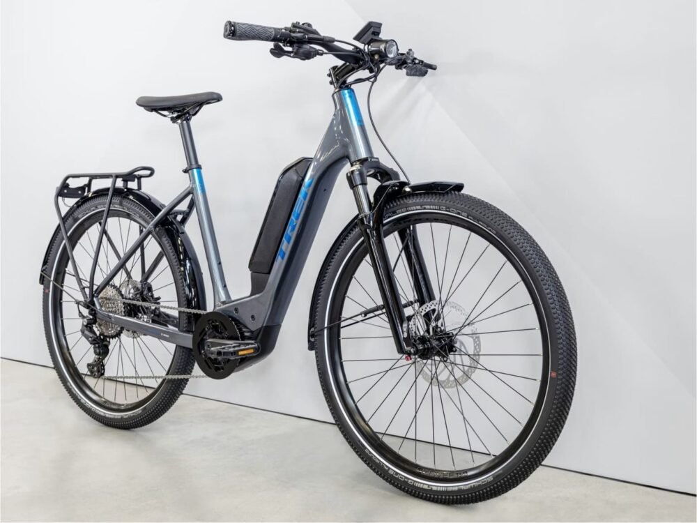 Trek-Allant-6-Lowstep-Shimano-Deore-10V-545-Wh-650b-2_11zon.jpeg