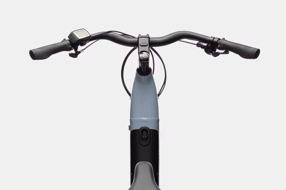 VTC-Electrique-Cannondale-Adventure-Neo-3.1-EQ-1.jpeg
