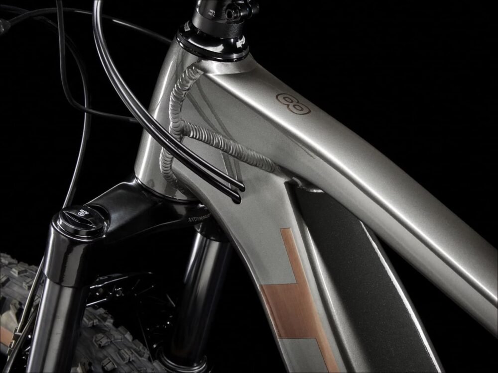 VTT-Electrique-Semi-Rigide-Trek-Marlin-8-4.jpeg
