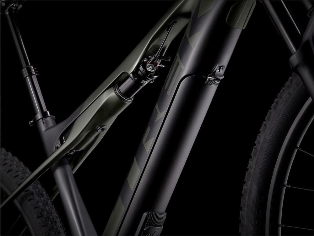 VTT-Electrique-Tout-Suspendu-Trek-E-Caliber-9.6-29-1_11zon.jpeg