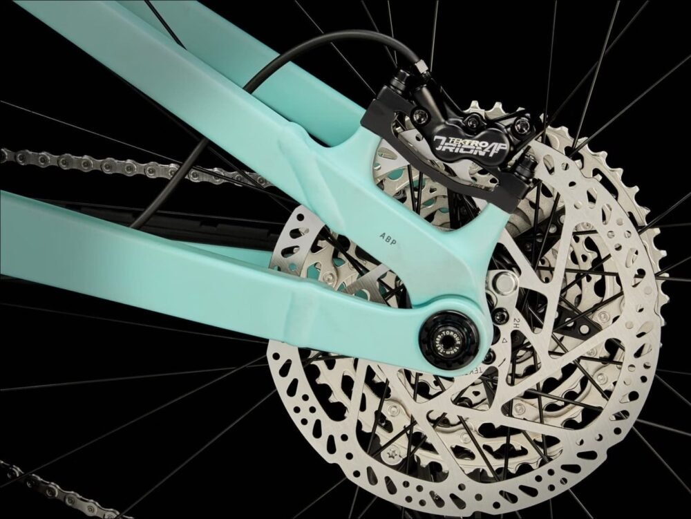 VTT-Electrique-Tout-Suspendu-Trek-Fuel-EXe-5-4.jpeg