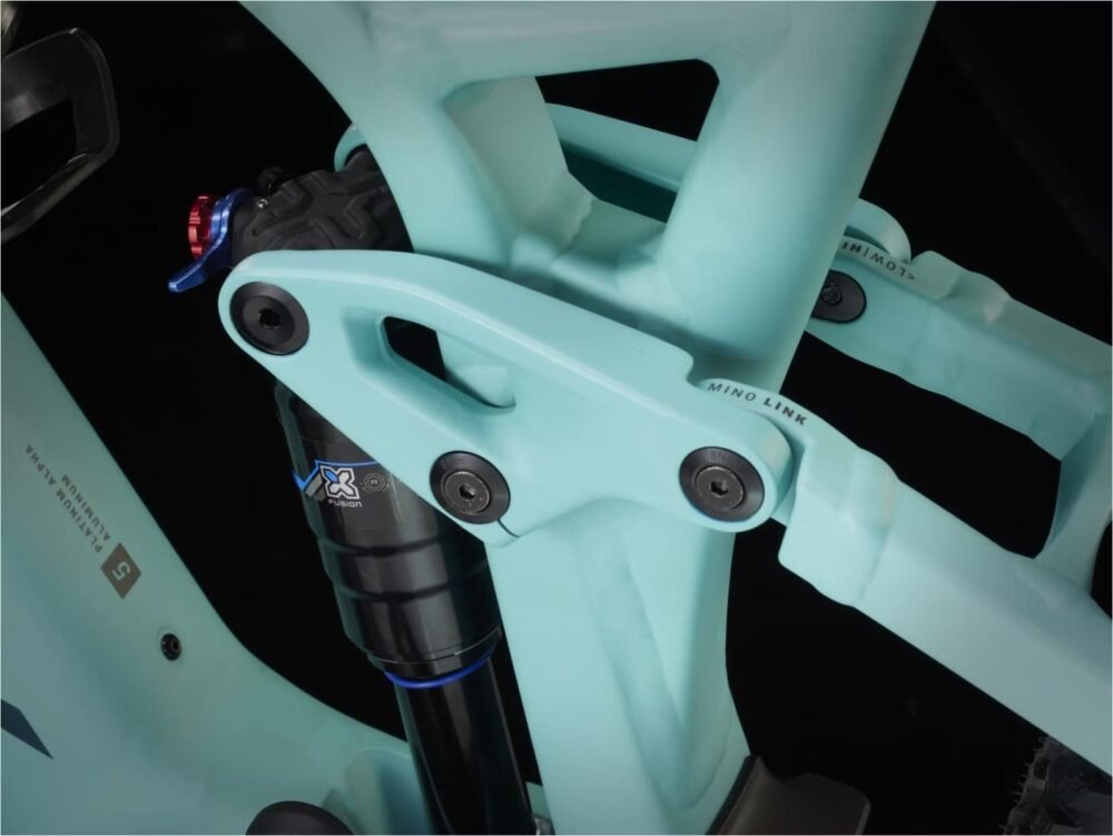 VTT-Electrique-Tout-Suspendu-Trek-Fuel-EXe-5-5.jpeg