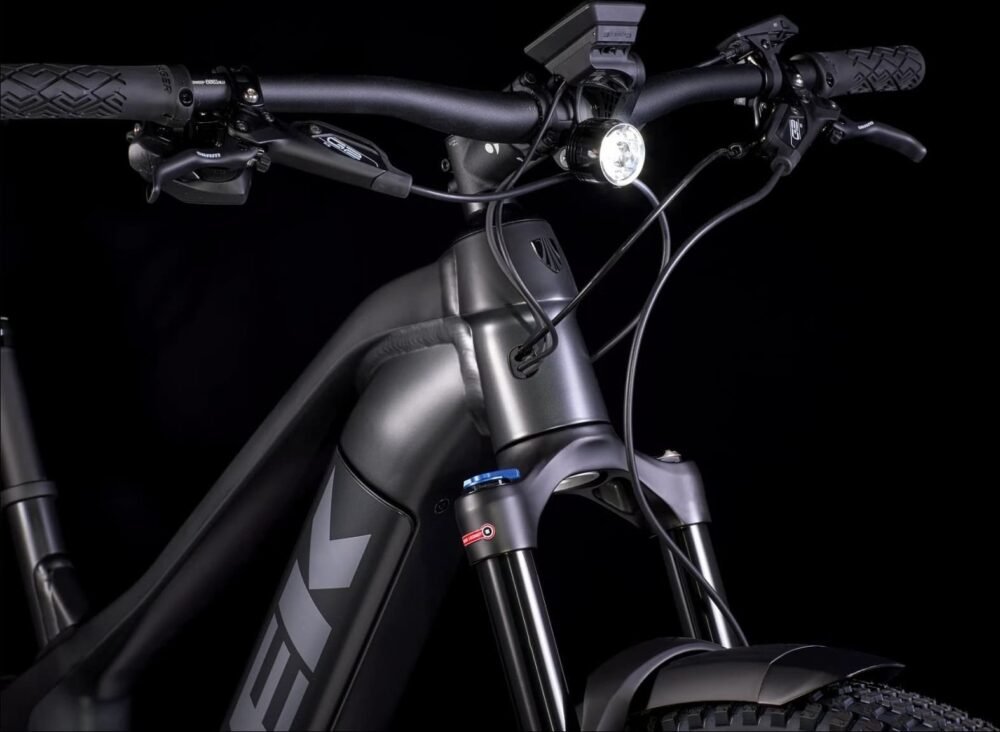 VTT-Electrique-Tout-Suspendu-Trek-Powerfly-FS-9-EQ-6.jpeg