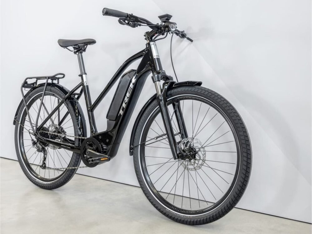 Velo-Electrique-Trek-Allant-5-Stagger-1.jpeg
