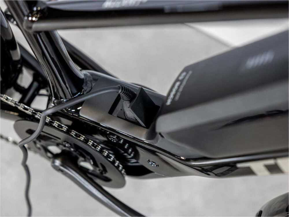 Velo-Electrique-Trek-Allant-5-Stagger-2-1.jpeg