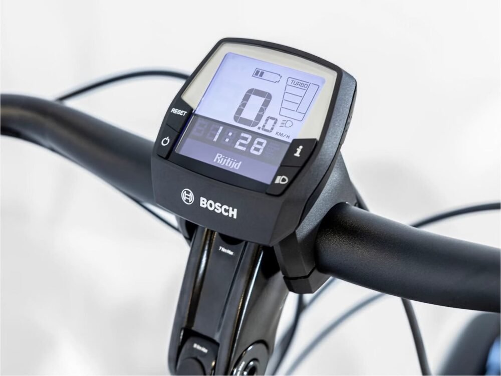 Velo-Electrique-Trek-District-2-Lowstep-Gris-2023-2.jpeg