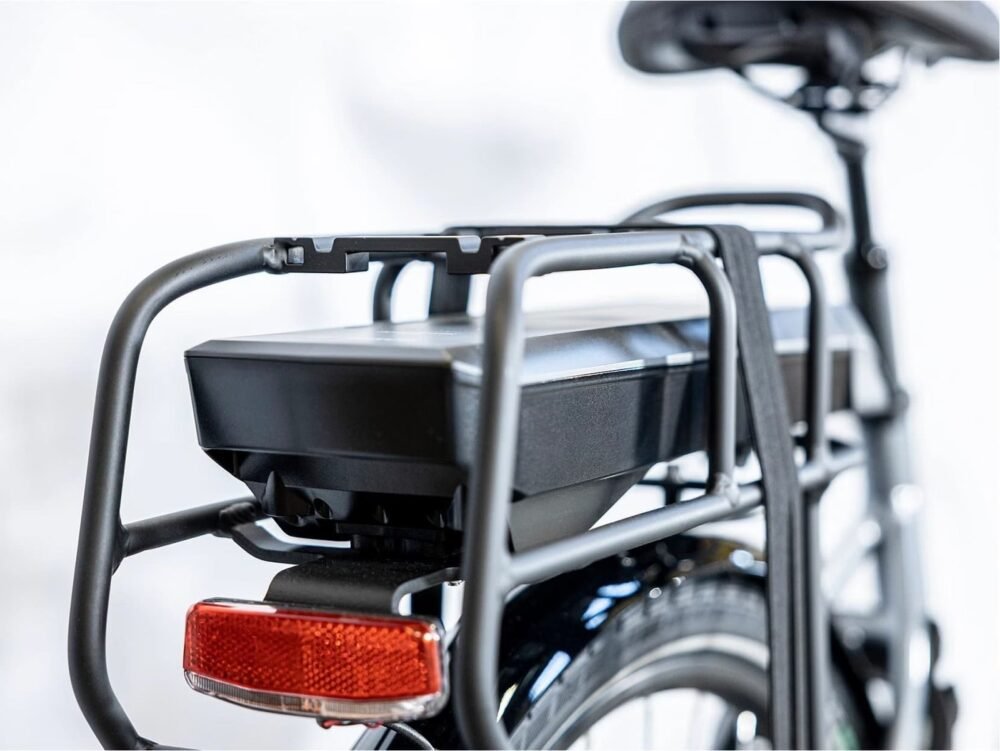 Velo-Electrique-Trek-District-2-Lowstep-Gris-2023-5.jpeg