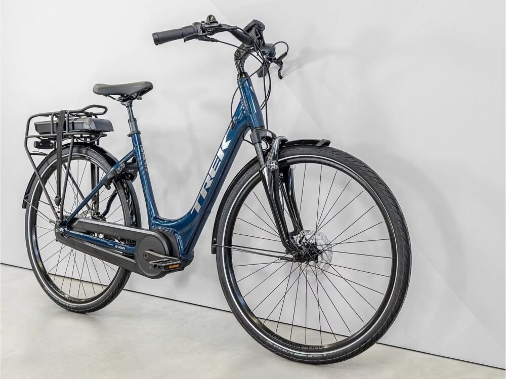 Velo-Electrique-Trek-District-2-Lowstep-Gris-2023-7.jpeg
